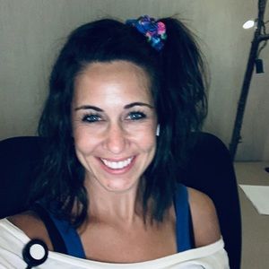 Meet your Posher, Alicia